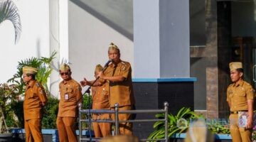 Bupati Karo, Pimpin Apel Pagi Gabungan Perdana, di Lingkungan Pemerintah Kabupaten Karo